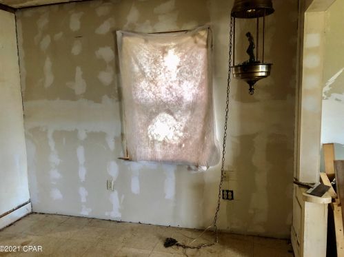 3006 8th St, Marianna FL  32446-1901 exterior