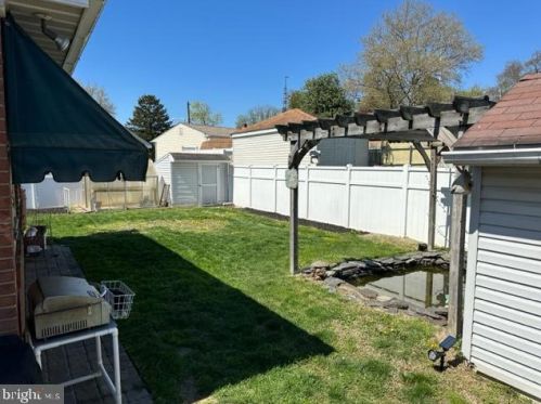 2213 Downing Ln, Wilmington DE  19804-3612 exterior