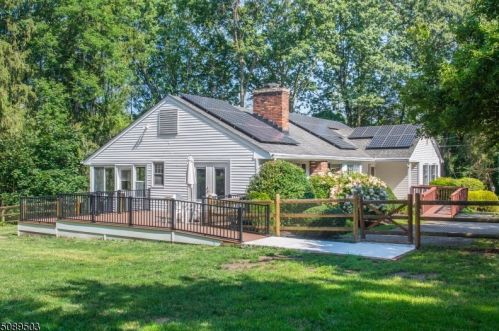 250 Jacksonville Rd, Lincoln Park NJ  07035-1505 exterior