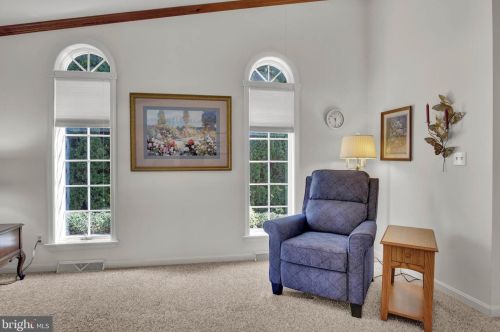 101 Strayer Dr, Carlisle PA  17013-4408 exterior