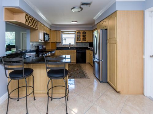 5272 Lake Blvd, Delray Beach FL  33484-4270 exterior