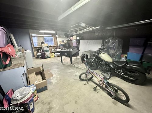 110 Montego Dr, Tucson AZ  85710-1315 exterior