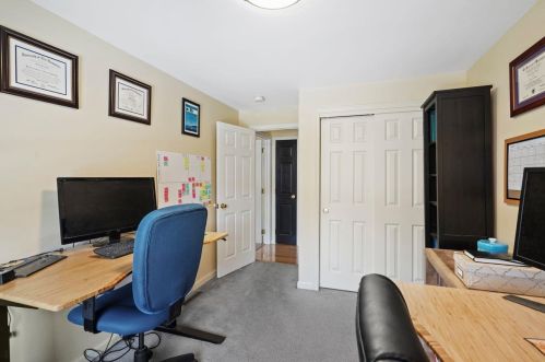 7 Bayou Dr, Raymond NH  03077-2364 exterior