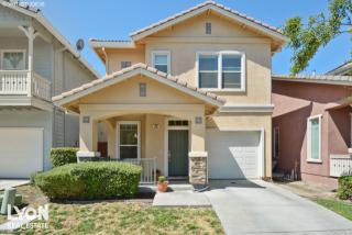 200 Penhow Cir, Sacramento, CA 95834-2582