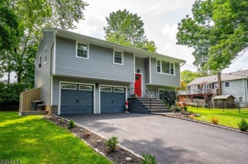 275 Grant St, Berkeley Heights NJ  07922-1142 exterior