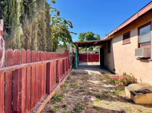 946 Fig Ln, Newman CA  95360-1106 exterior