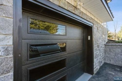 676 Ramapo Valley Rd, Oakland NJ  07436-3003 exterior