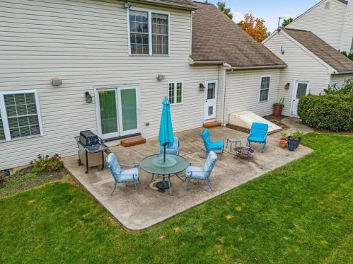 5924 Elderberry Dr, Orefield PA  18069-8811 exterior