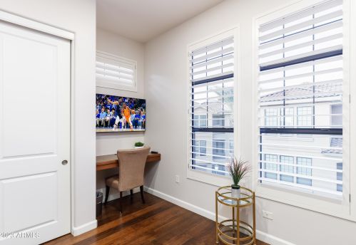 7275 Scottsdale Rd, Scottsdale AZ 85253-3617 exterior