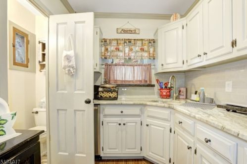 138 Forest Ave, Verona NJ  07044-1015 exterior