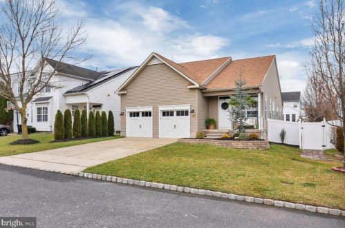 177 Nathan Hale Dr, West Deptford, NJ 08096-5129
