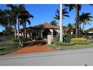 9445 68th St, Miami, FL 33173-2249