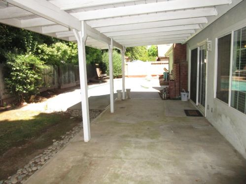 1931 San Gabriel Ave, Clovis CA  93611-4124 exterior