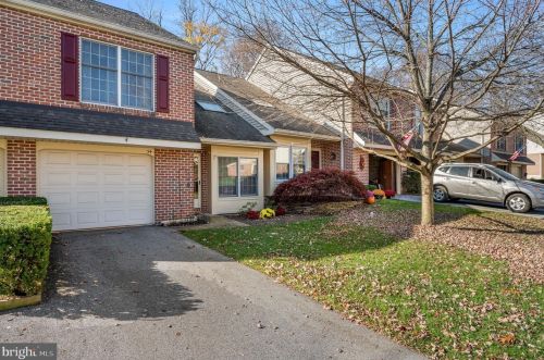 54 May Apple Dr, Downingtown, PA 19335-3442