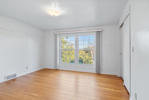 2925 Waubenoor Dr, Green Bay WI  54301-1526 exterior