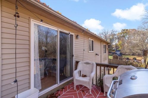 73 Tanner Ave, Warwick RI  02886-4510 exterior