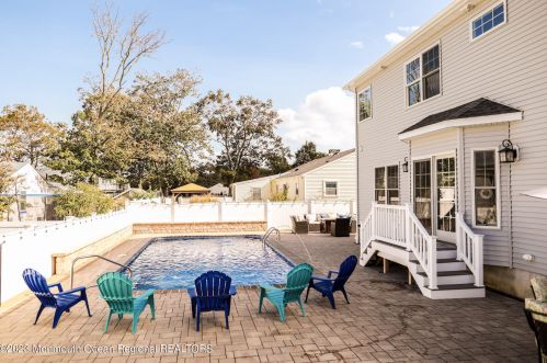 2427 Moore Ave, Point Pleasant Beach NJ  08742-3711 exterior