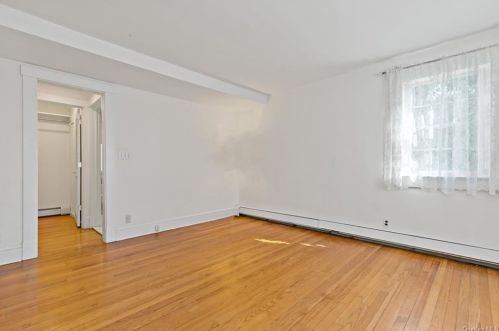 59 Orchard Ridge Rd, Chappaqua NY  10514-2731 exterior