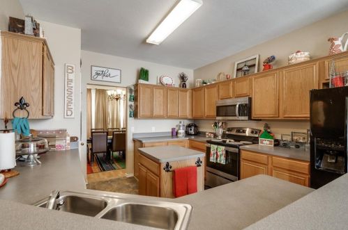 104 Rolling Mdw, St Paul TX 75098-5159 exterior