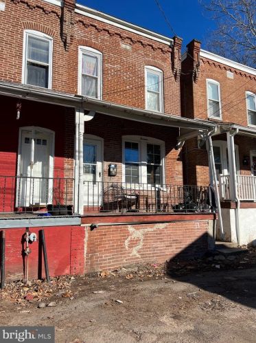 13 Union Aly, Pottstown, PA 19464-5416