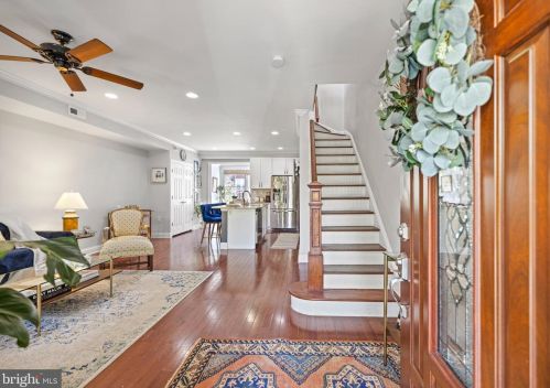 5013 8th St, Washington, DC 20017-2843
