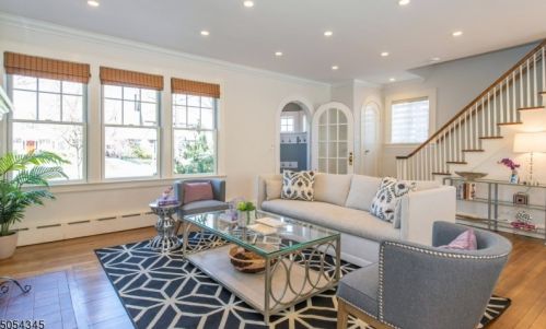 39 Stanford Pl, Glen Ridge, NJ 07028-1813