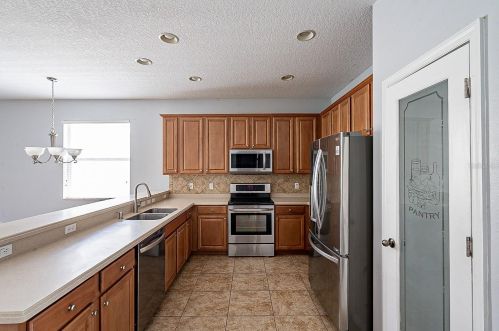 15037 Montesino Dr, Orlando, FL 32828-6730
