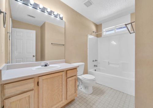 1916 Summer Hills Ln, Fort Walton Beach FL  32547-7036 exterior