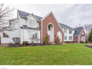 5700 Crooked Stick Dr, Wadsworth, OH 44281-8508