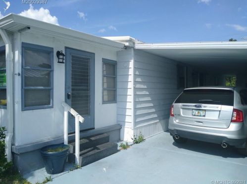 231 Camino Del Rio, Fort Pierce, FL 34952-7933