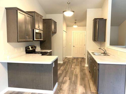 130 Stone Castle Dr, Fond Du Lac WI  54935 exterior