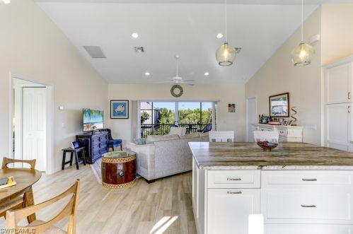 555 Piedmont Rd, Sanibel FL  exterior