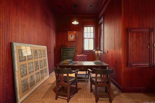 18 Patterson Brook Rd, Tuxedo Park NY  10987-4121 exterior