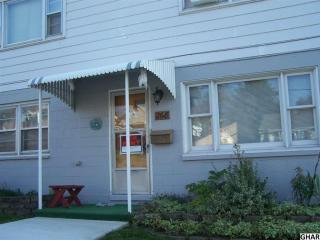 268 High St, Hbg Inter Airp PA  17057-1906 exterior