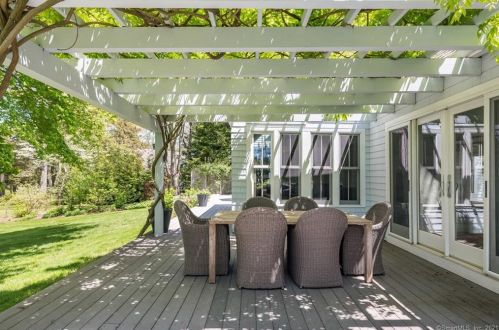 80 Ingham Hill Rd, Essex CT  06426-1507 exterior