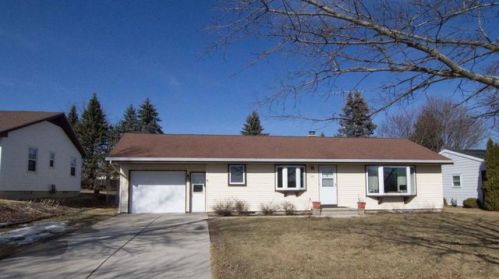 2420 Michigan Ave, Manitowoc, WI 54220-2422