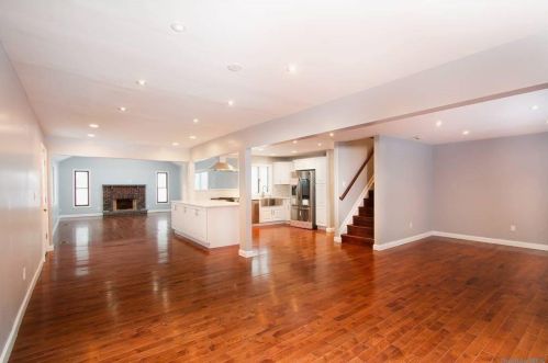 129 Thomas Ave, Bethpage NY  11714-1711 exterior