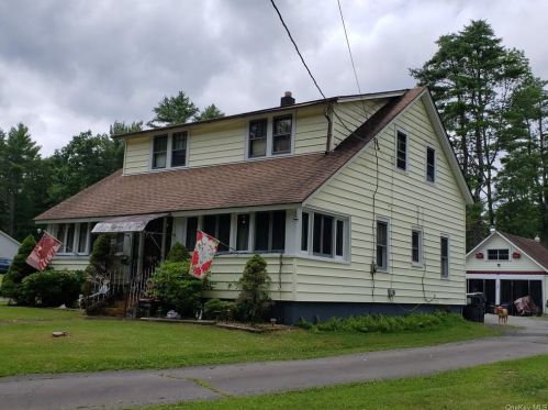 177 Yulan Barryville Rd, Barryville, NY 12719-5226