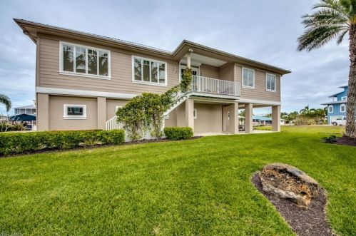 2159 Macadamia Ln, Saint James City FL  33956-2026 exterior