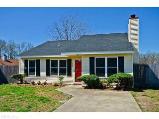 3802 Peachtree Ln, Portsmouth, VA 23703-2570