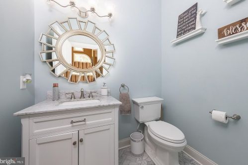 353 Auburn St, Pilesgrove NJ  08098-1201 exterior