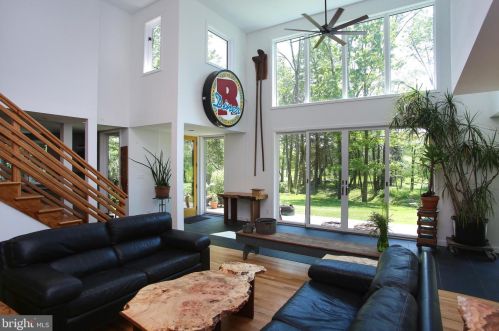 5295 Branch Rd, Pipersville PA  18947-1197 exterior