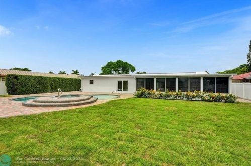 3850 36th Ave, Hollywood FL  33021-1900 exterior