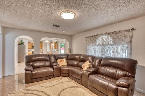 2956 Covington Dr, Deltona FL  32738-1613 exterior