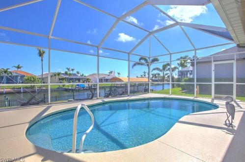 2909 38th St, Cape Coral, FL 33914-2815