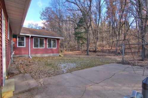 5388 Shore Dr, Eau Claire WI  54703-2073 exterior