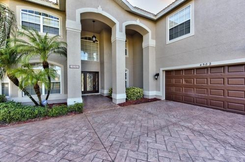 4582 Fairloop Run, Lehigh Acres, FL 33973-6036
