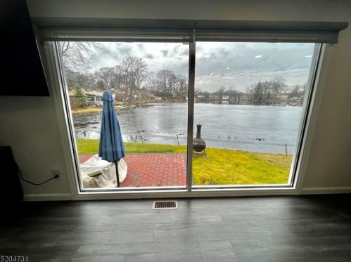 62 Upper Rainbow Trl, Parsippany NJ  07834-3320 exterior