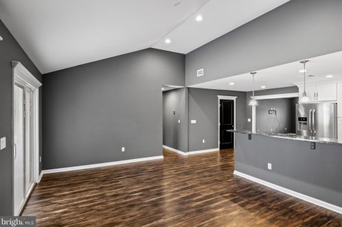 133 Somerset Dr, Willingboro NJ  08046-1435 exterior