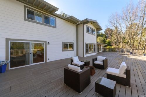 61 Knoll Rd, Mill Valley CA  94941-1611 exterior